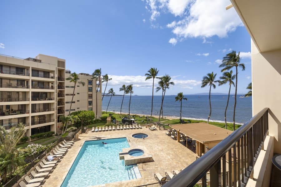 Condo in Kihei · ★4.67 · 1 bedroom · 2 beds · 1 private bath - Photo 1