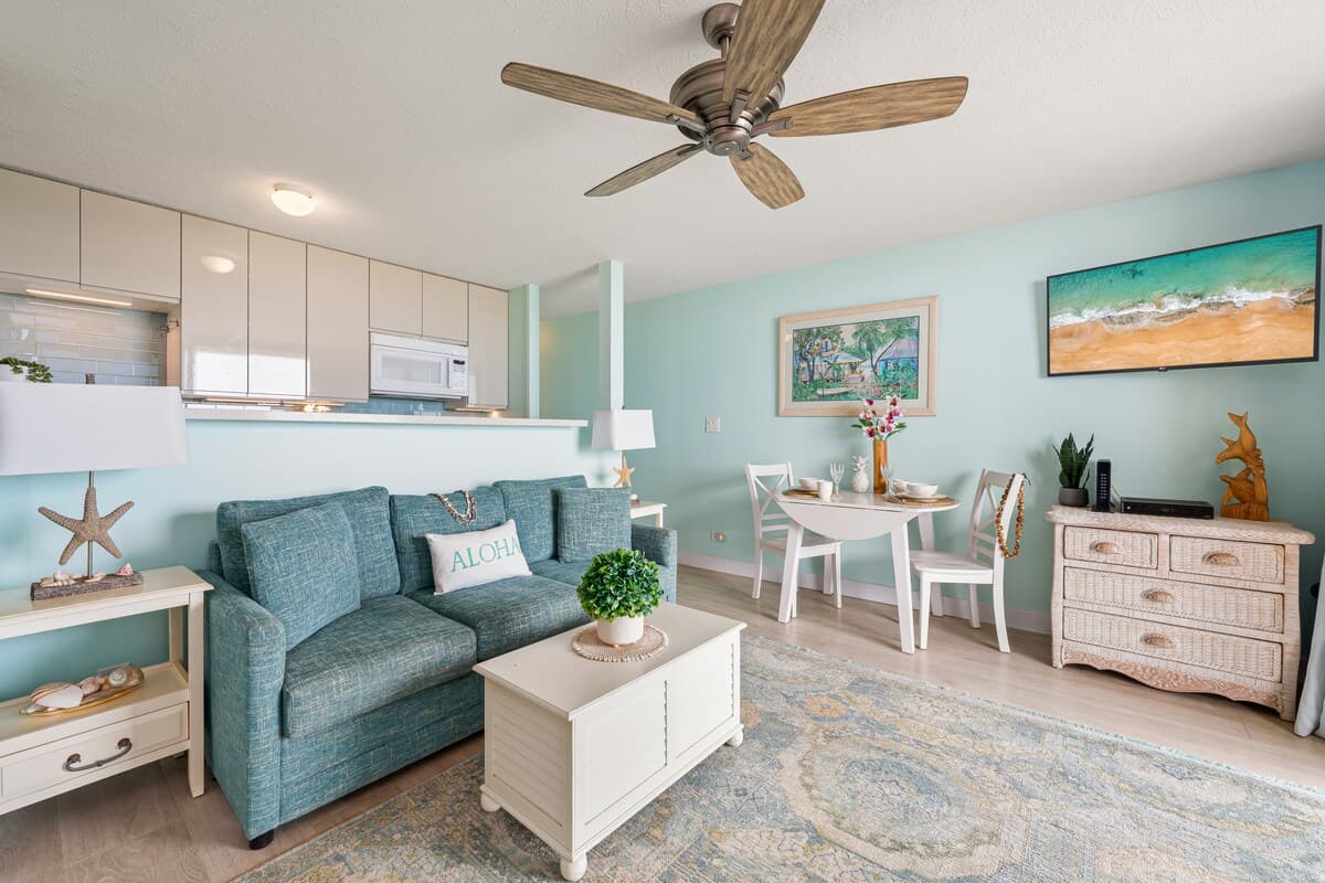 Condo in Kihei · ★4.93 · 1 bedroom · 2 beds · 1 bath - Photo 4