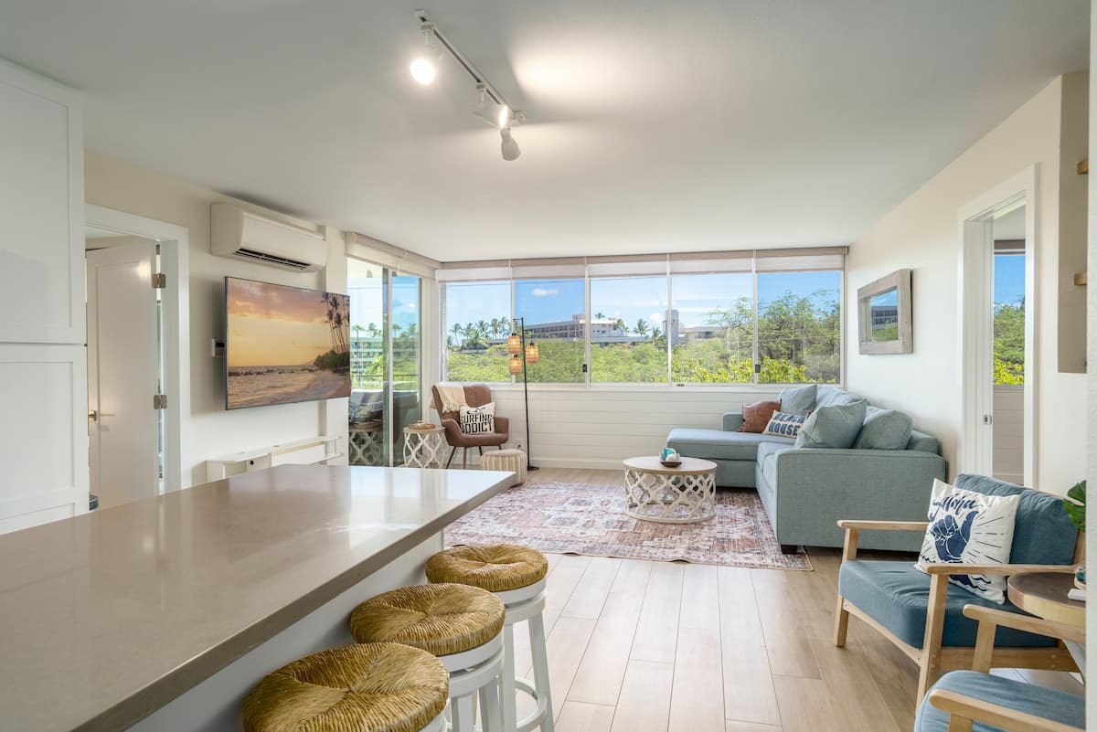 Condo in Kihei · ★4.89 · 2 bedrooms · 4 beds · 2 shared baths - Photo 4