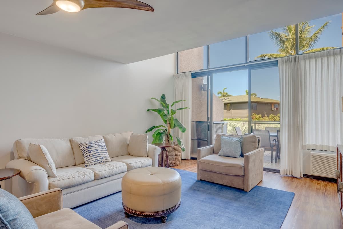 Condo in Lahaina · ★4.93 · 2 bedrooms · 4 beds · 2 shared baths - Photo 2