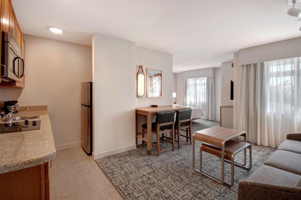 Queen Studio Suite Near Kezar Life Sciences SAN - Photo 4