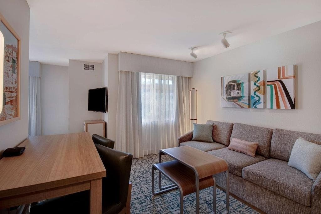 Queen Studio Suite Near Kezar Life Sciences SAN - Photo 3