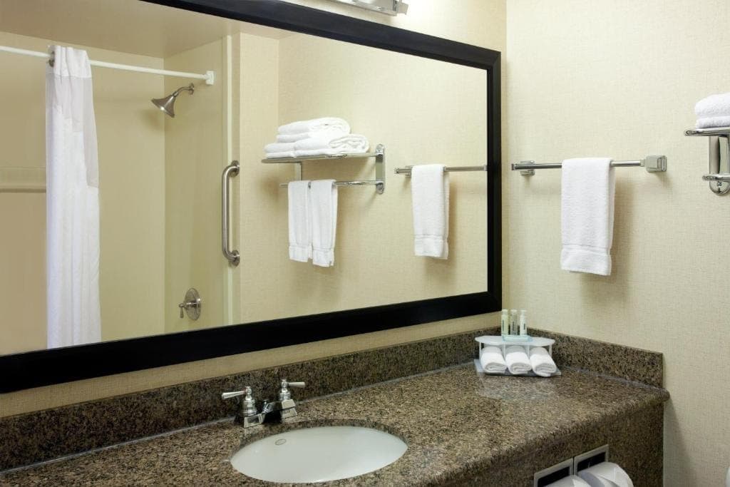 Standard Room Near McDonalds SAN - Photo 2