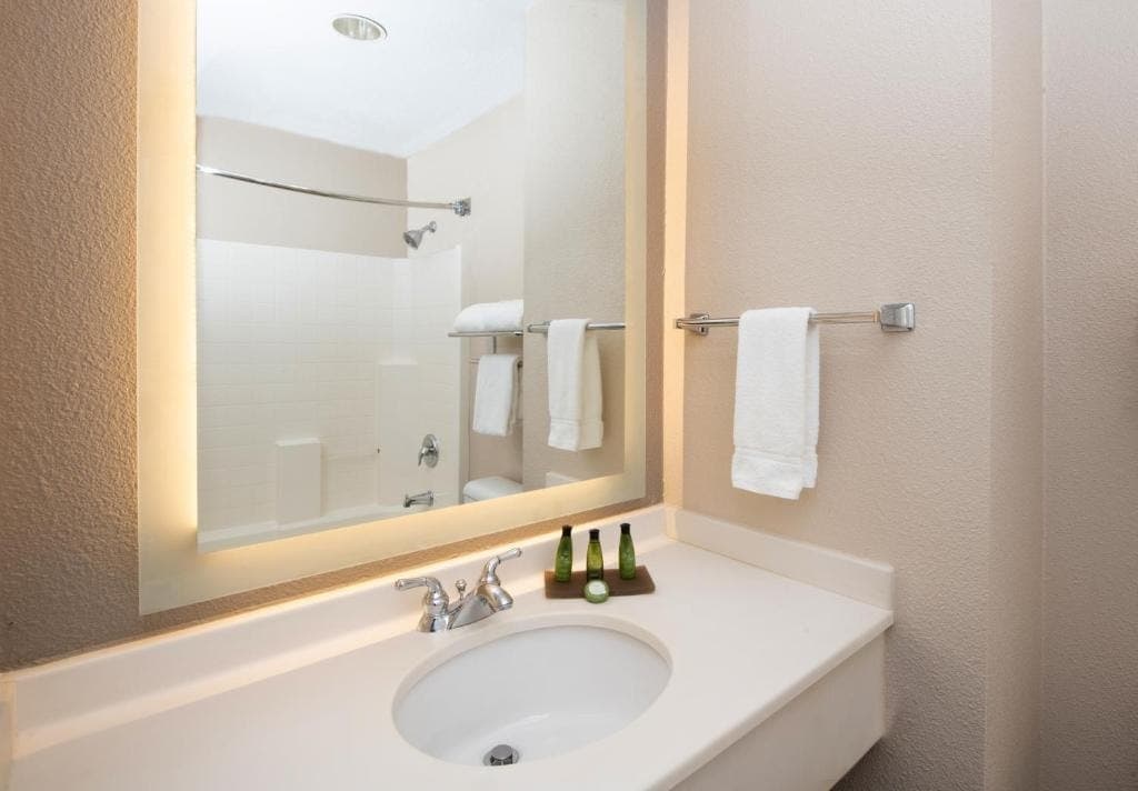 Studio Suite Near Twist Bioscience SAN - Photo 4