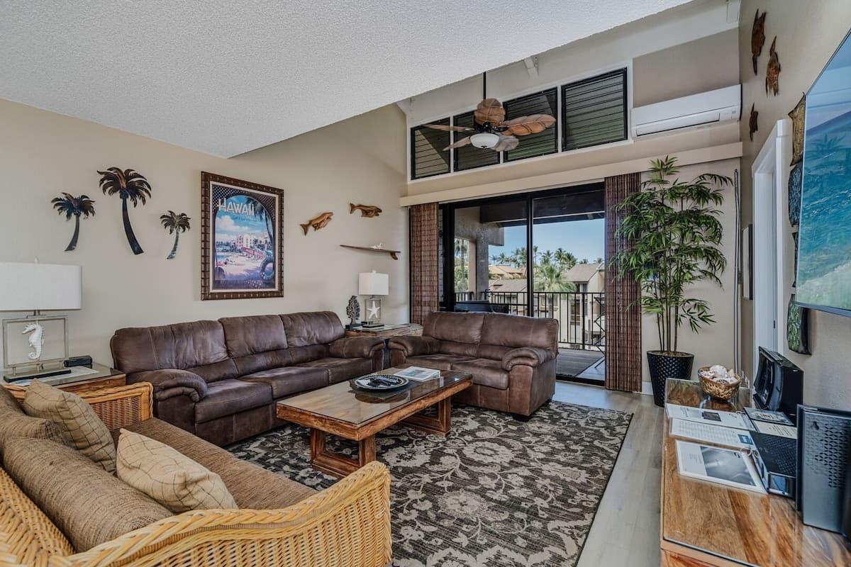 Condo in Kihei · ★4.84 · 3 bedrooms · 5 beds · 3 baths - Photo 2