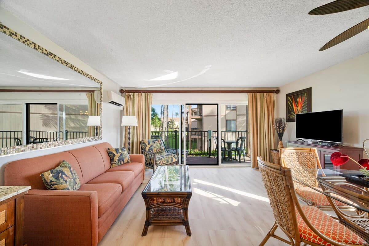 Condo in Kapaa · ★4.56 · 1 bedroom · 2 beds · 1 shared bath - Photo 4
