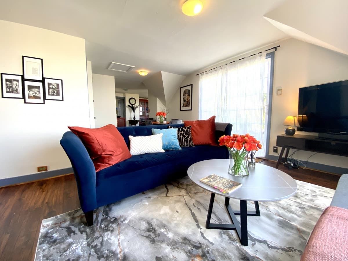 Historic Victorian retreat w/ skyline views - Photo 1