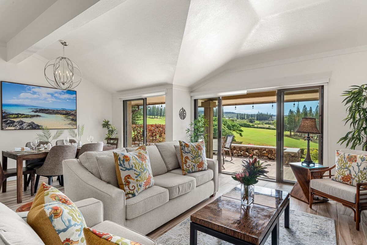 Home in Lahaina · ★4.22 · 4 bedrooms · 8 beds · 4 baths - Photo 2