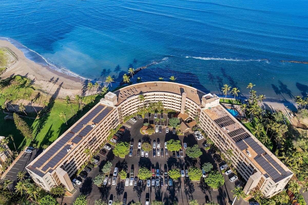 Condo in Kihei · ★4.9 · 2 bedrooms · 3 beds · 2 private baths - Photo 3