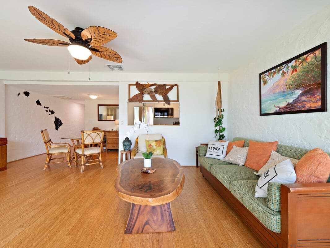 Condo in Kailua-Kona · ★4.83 · 1 bedroom · 2 beds · 1 bath - Photo 4