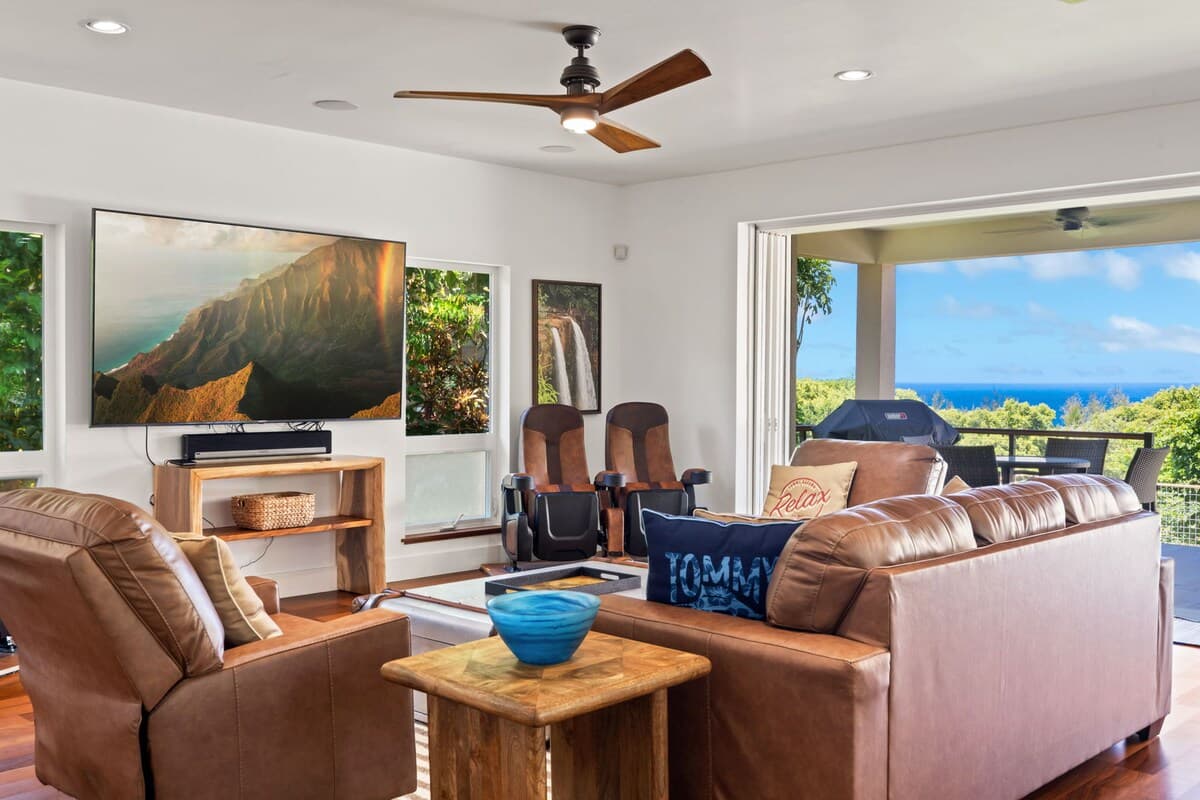 Home in Princeville · ★4.92 · 3 bedrooms · 3 beds · 3.5 baths - Photo 3