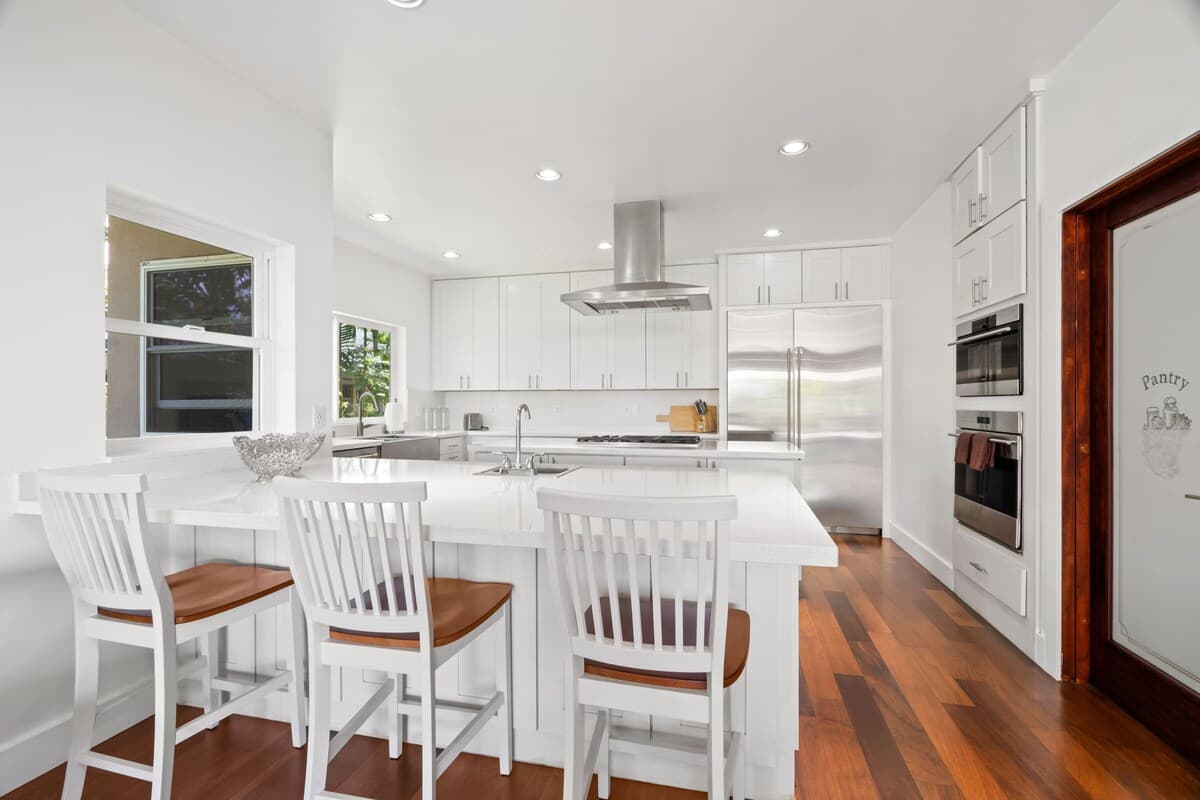 Home in Princeville · ★4.92 · 3 bedrooms · 3 beds · 3.5 baths - Photo 4