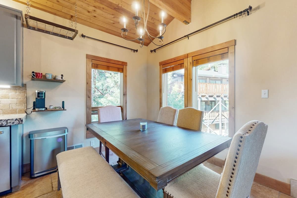 Home in Incline Village · ★4.14 · 3 bedrooms · 5 beds · 2 private baths - Photo 5