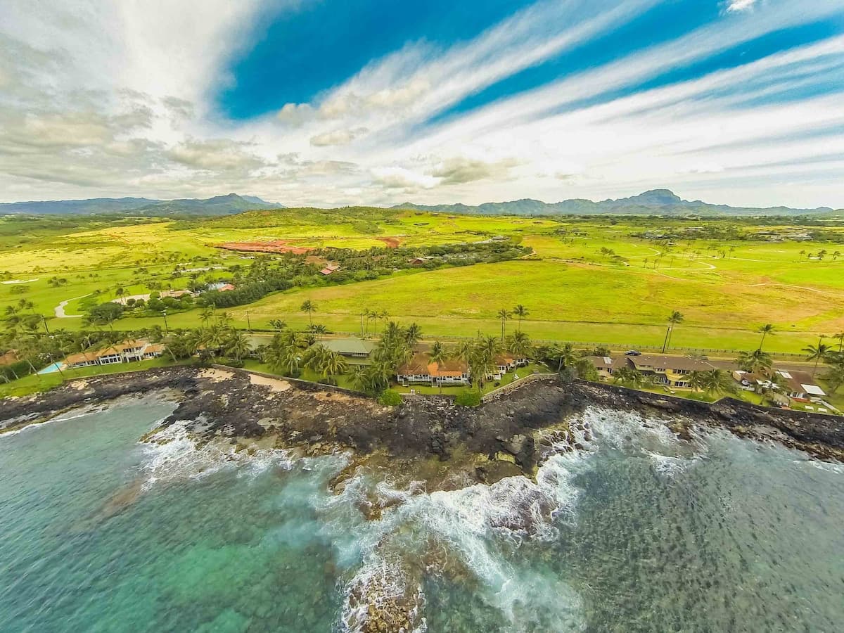 Home in Koloa · ★5.0 · 2 bedrooms · 2 beds · 2 baths - Photo 4
