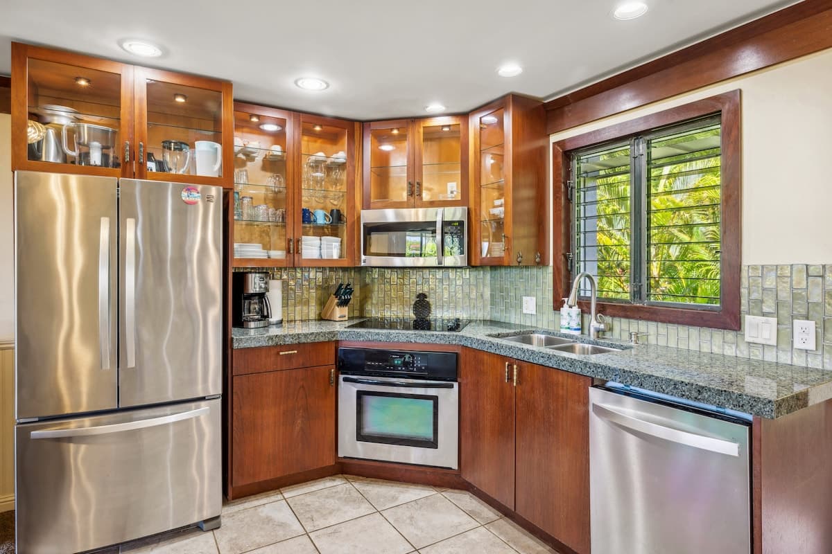 Condo in Koloa · ★4.7 · 2 bedrooms · 4 beds · 2 baths - Photo 2