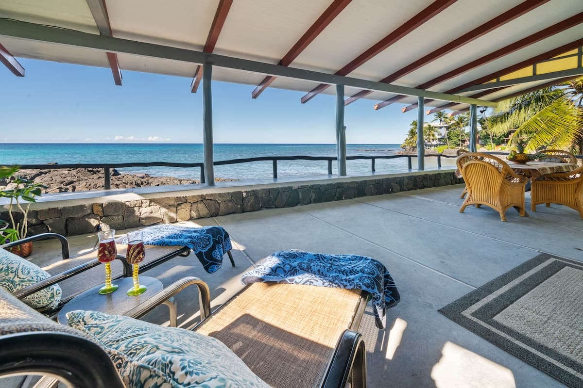 Home in Kailua-Kona · ★4.67 · 2 bedrooms · 3 beds · 2 baths - Photo 1