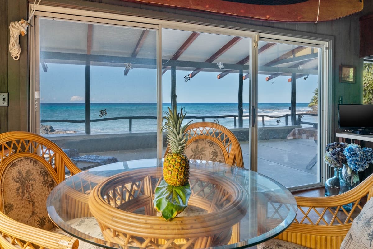 Home in Kailua-Kona · ★4.67 · 2 bedrooms · 3 beds · 2 baths - Photo 2
