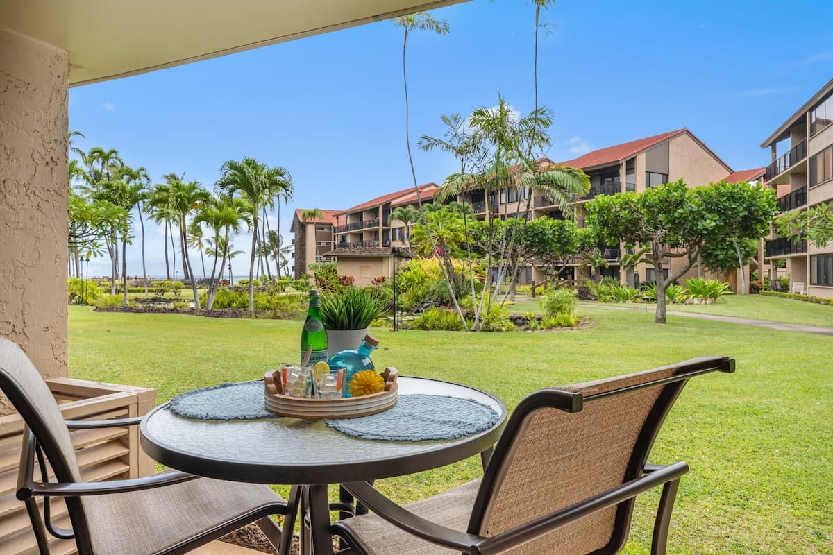Condo in Lahaina · ★4.86 · 1 bedroom · 2 beds · 1 bath - Photo 1
