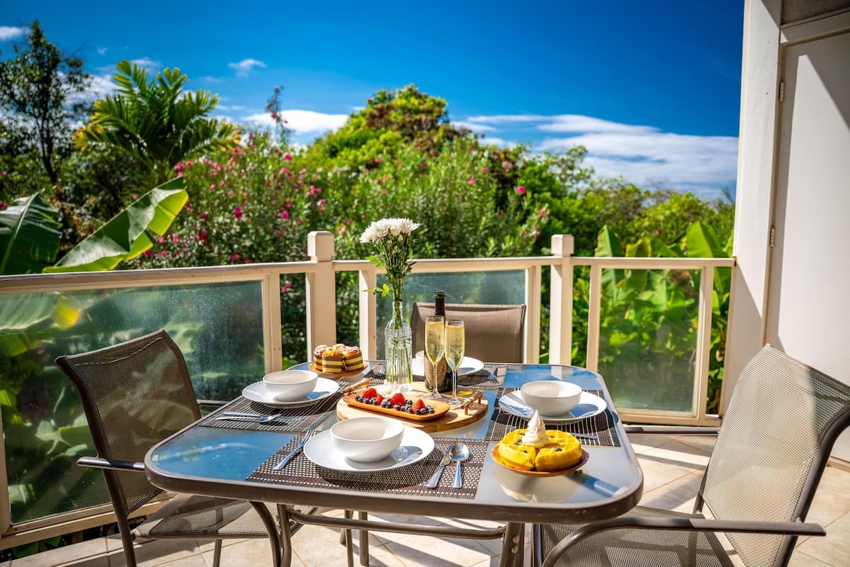 Condo in Wailea · ★5.0 · 2 bedrooms · 3 beds · 2 private baths - Photo 1