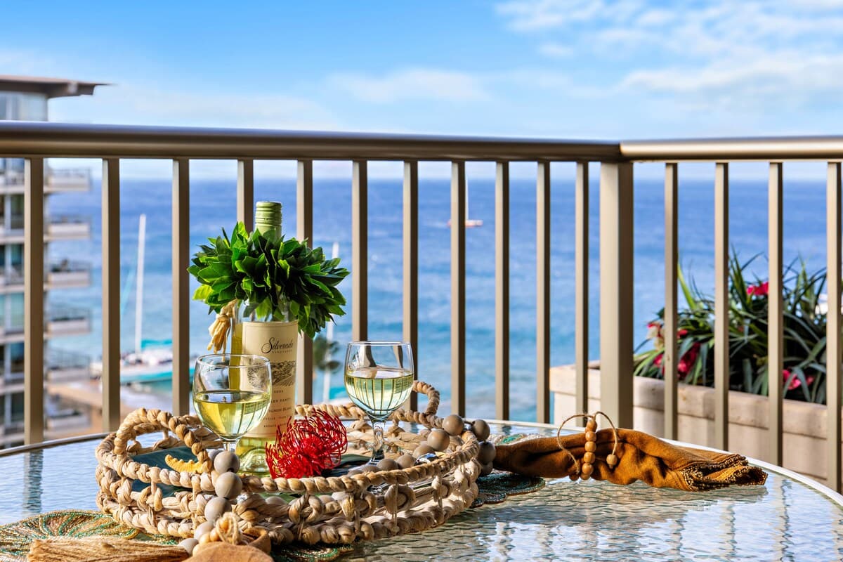 Ocean View steps from beach, dining, shopping 1113 - Photo 2