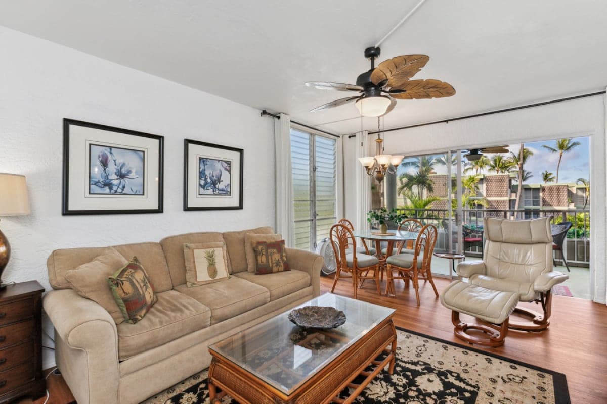 Condo in Kailua-Kona · ★4.74 · 1 bedroom · 2 beds · 1 bath - Photo 2