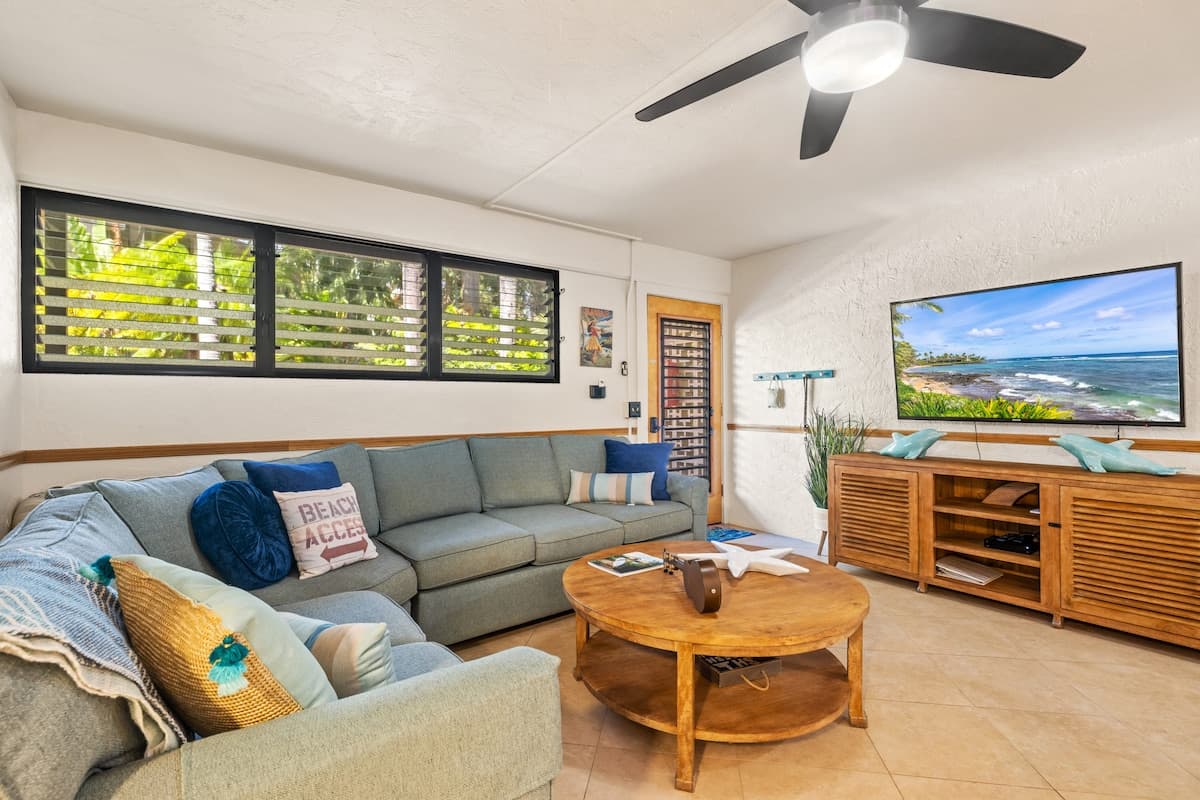 Condo in Koloa · ★4.86 · 1 bedroom · 2 beds · 1 shared bath - Photo 1