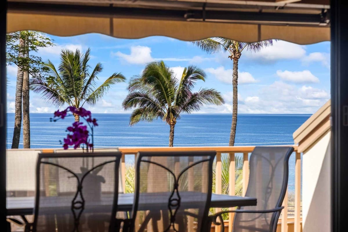 Condo in Kihei · ★4.95 · 2 bedrooms · 3 beds · 2 baths - Photo 1