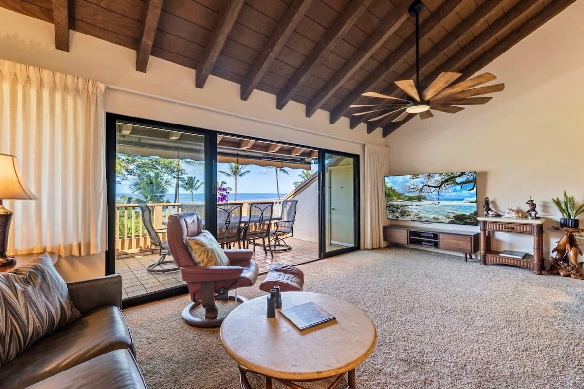 Condo in Kihei · ★4.95 · 2 bedrooms · 3 beds · 2 baths - Photo 4