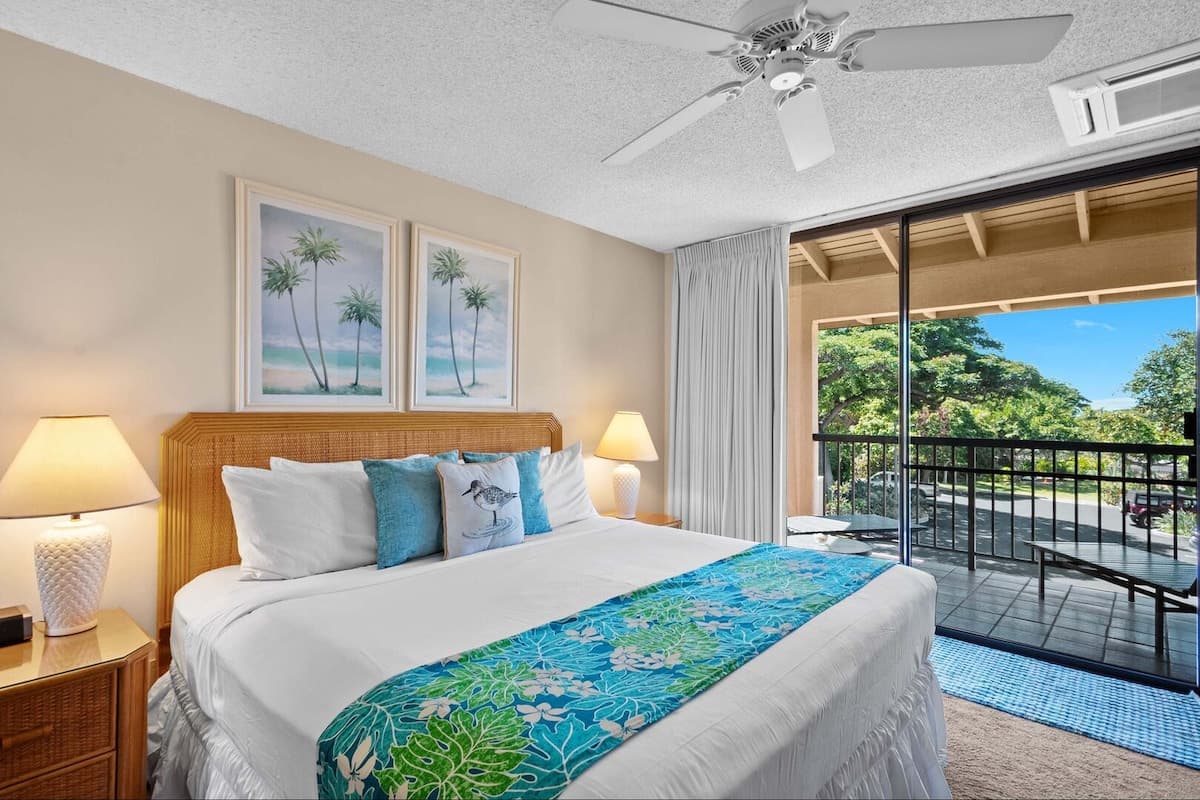 Condo in Kihei · ★5.0 · 1 bedroom · 1 bed · 2 baths - Photo 4