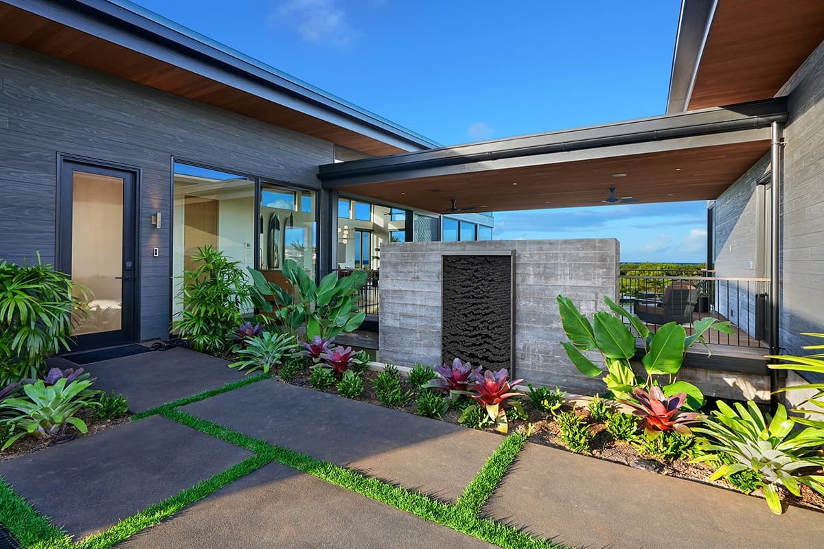 Home in Koloa · ★5.0 · 4 bedrooms · 5 beds · 5 baths - Photo 4
