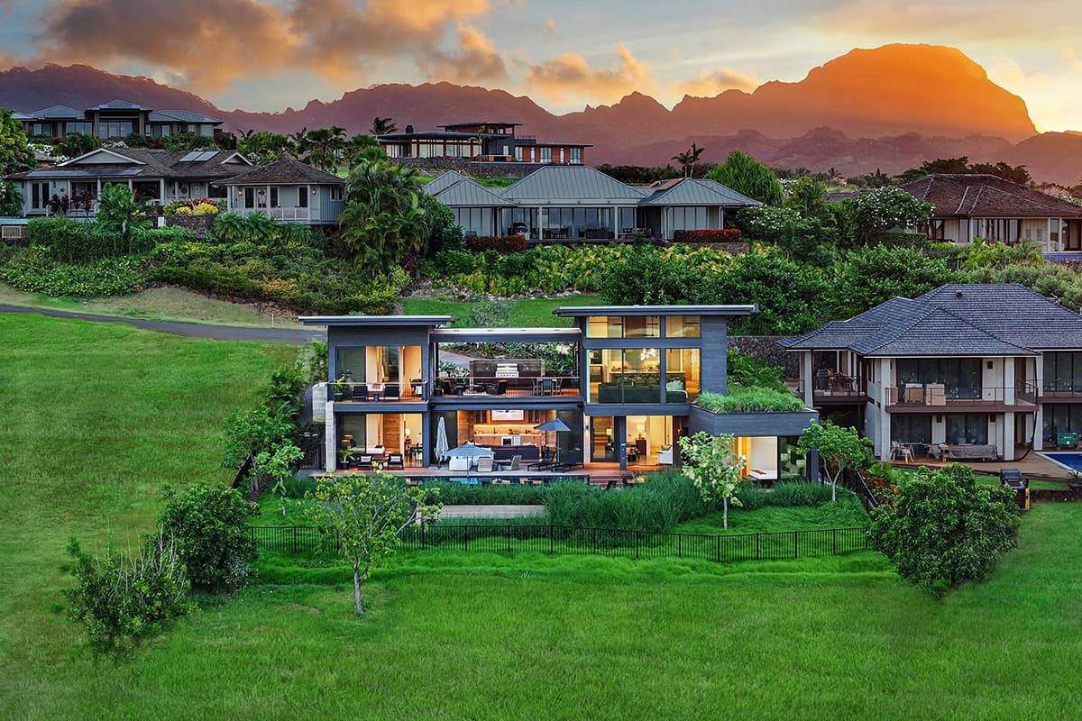 Home in Koloa · ★5.0 · 4 bedrooms · 5 beds · 5 baths - Photo 3