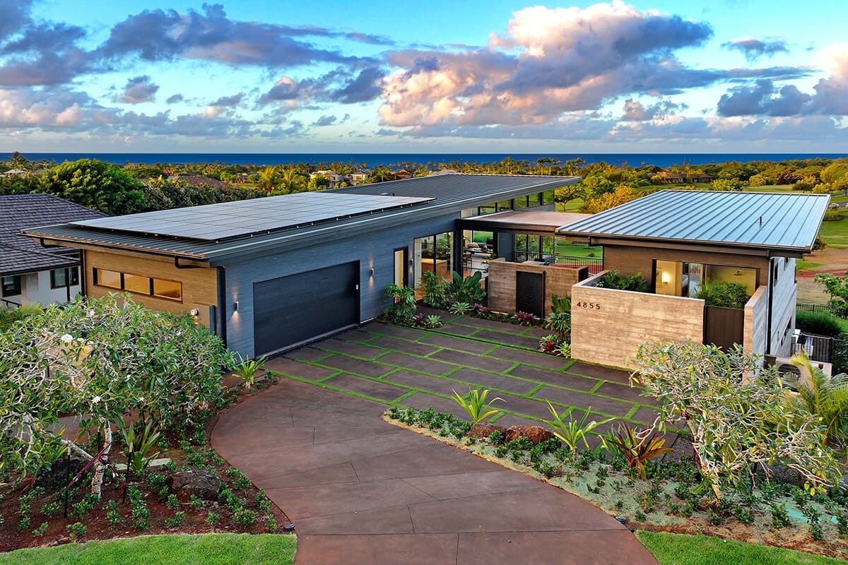 Home in Koloa · ★5.0 · 4 bedrooms · 5 beds · 5 baths - Photo 2