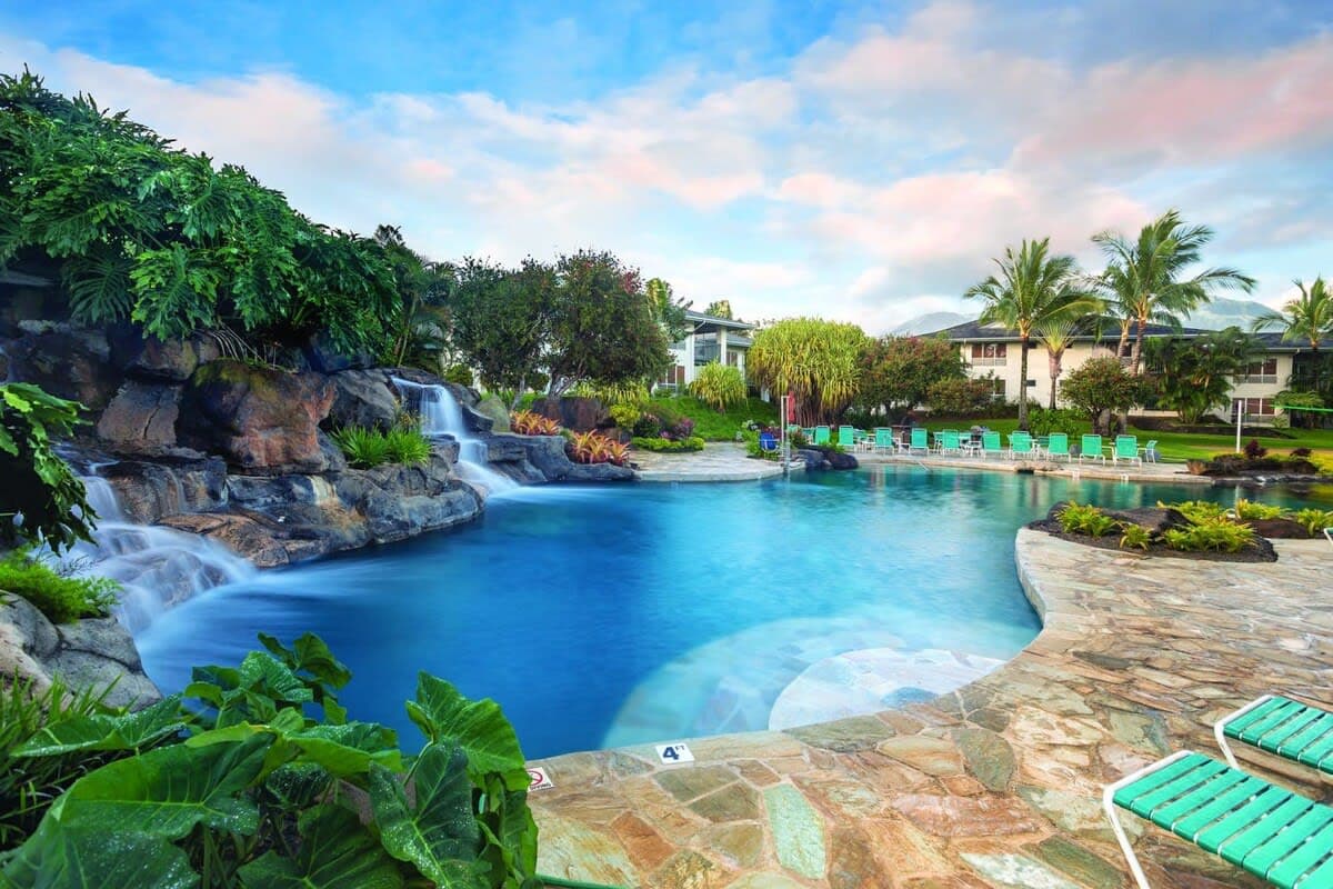 Condo in Princeville · ★5.0 · 2 bedrooms · 3 beds · 2 private baths - Photo 2