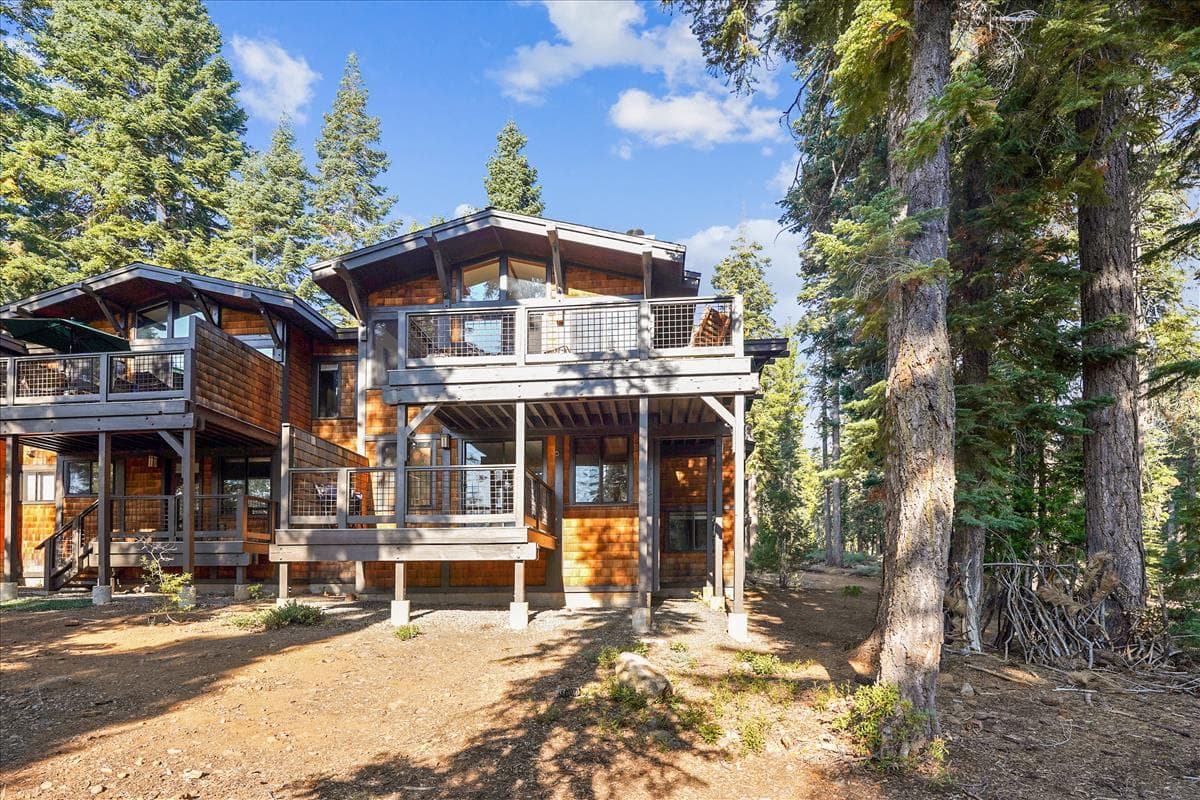 Rocky Ridge End Unit, Forest Edge, Pool Access - Photo 3