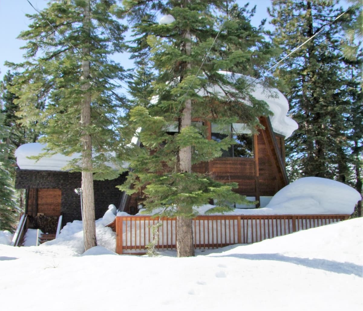 Spacious Dollar Point Home with Lake View & Deck - Photo 2