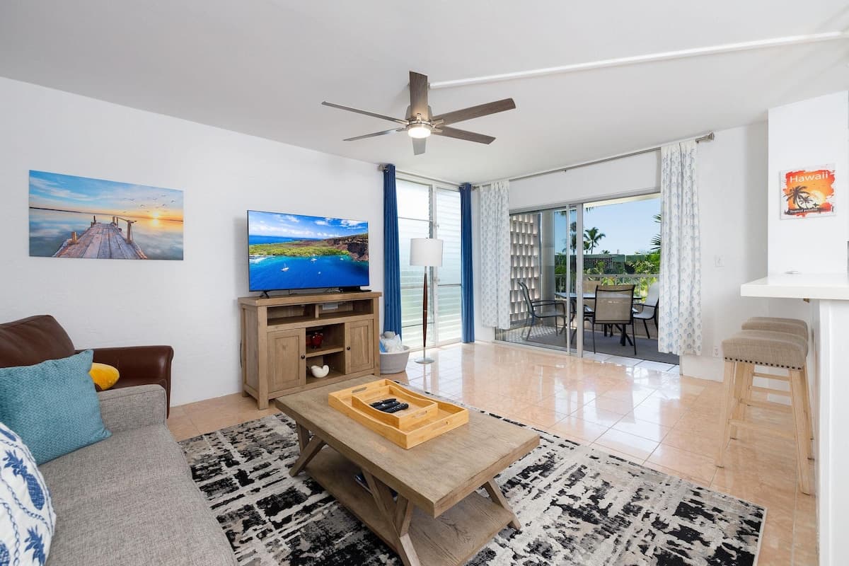 Condo in Kailua-Kona · ★4.78 · 1 bedroom · 2 beds · 1 private bath - Photo 5