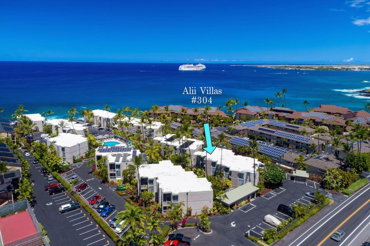 Condo in Kailua-Kona · ★4.78 · 1 bedroom · 2 beds · 1 private bath - Photo 2