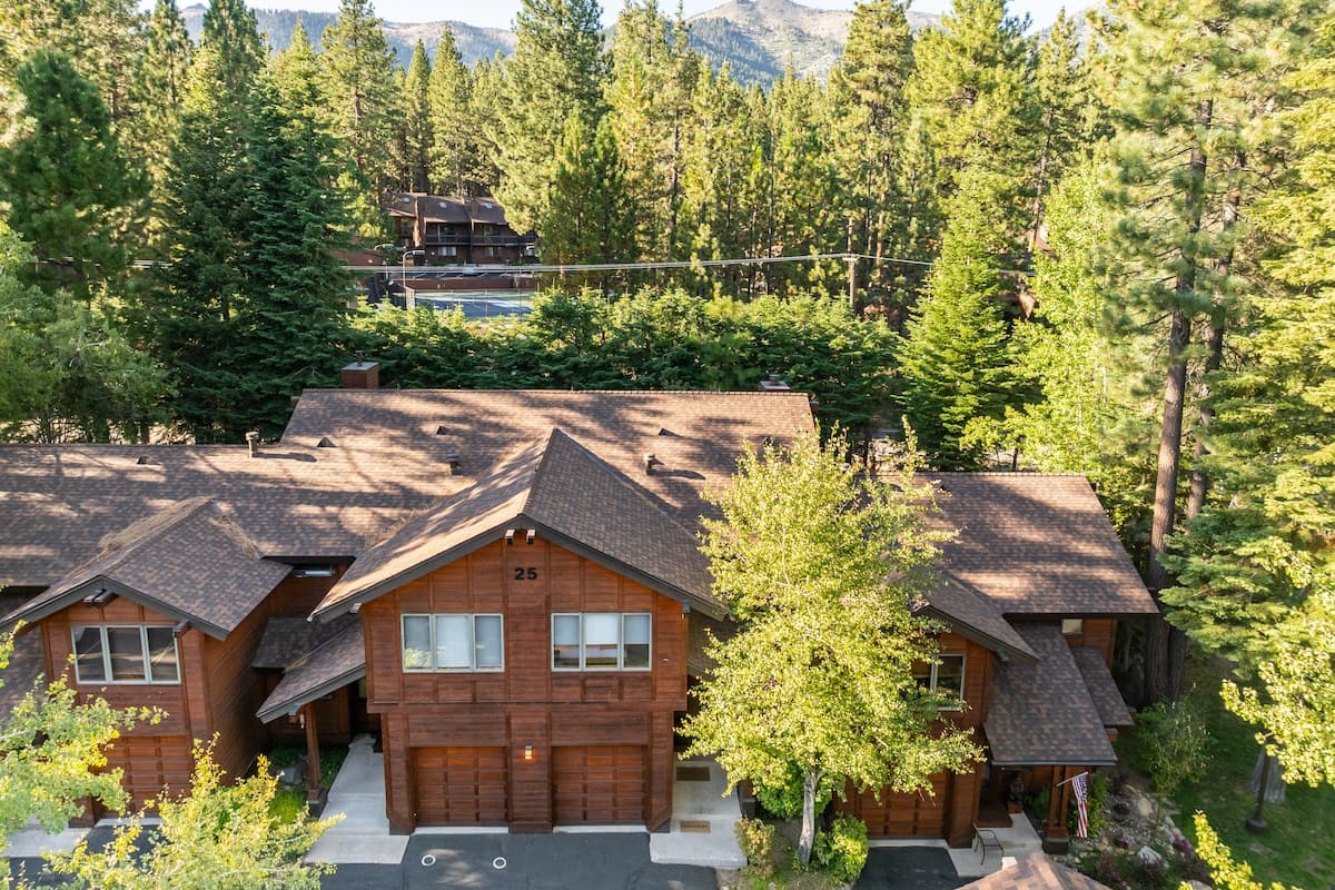 Home in Incline Village · ★4.84 · 3 bedrooms · 6 beds · 3 private baths - Photo 3