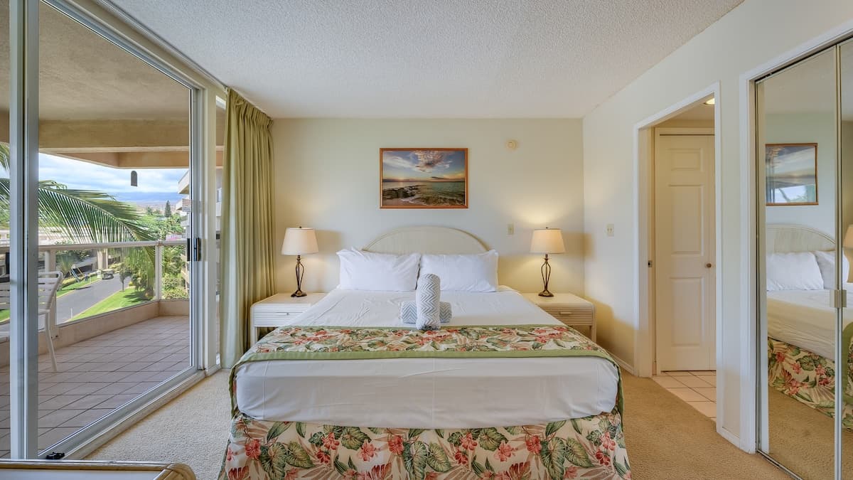 Condo in Kihei · ★4.67 · 1 bedroom · 2 beds · 1 shared bath - Photo 1
