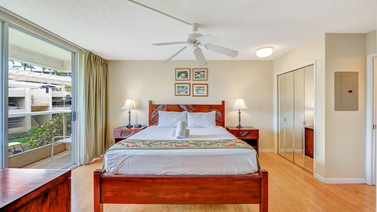 Condo in Kihei · ★5.0 · 1 bedroom · 2 beds · 2 private baths - Photo 2