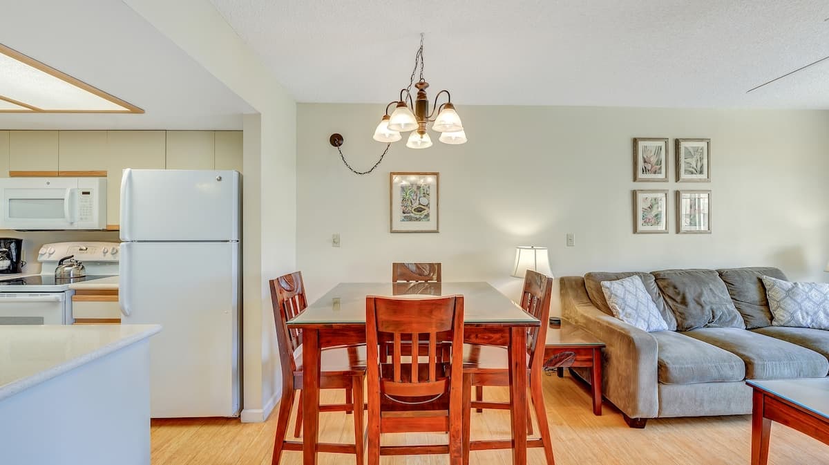 Condo in Kihei · ★5.0 · 1 bedroom · 2 beds · 2 private baths - Photo 5