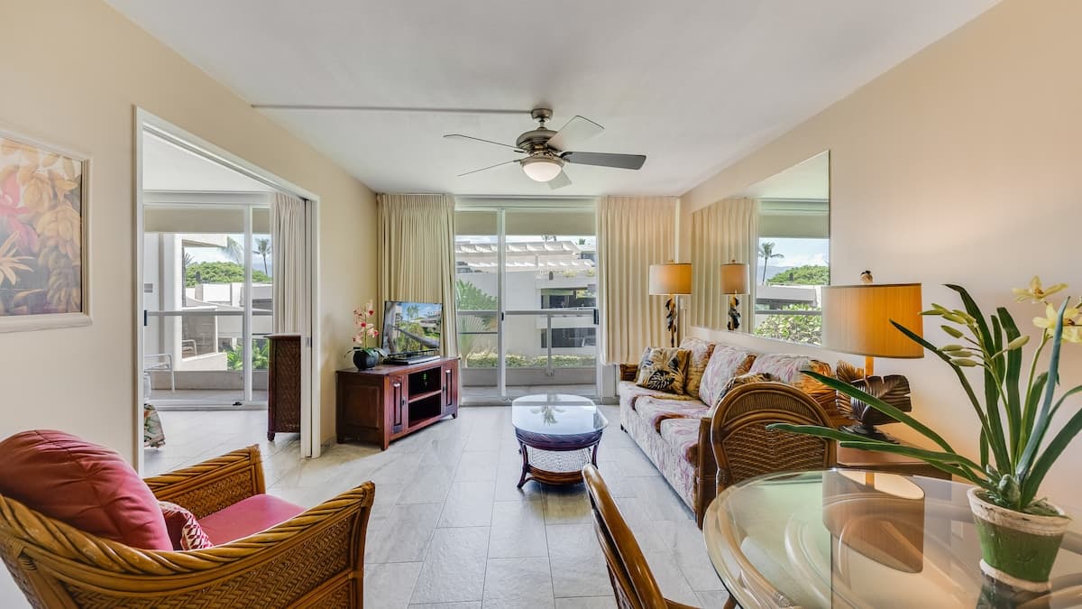 Condo in Kihei · ★4.33 · 1 bedroom · 2 beds · 2 baths - Photo 1