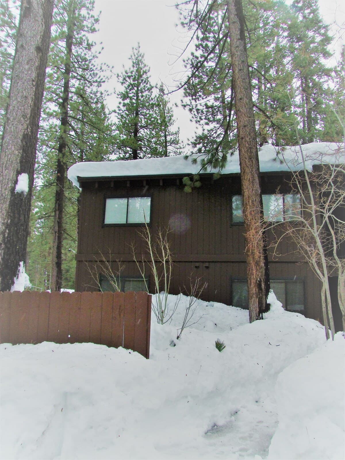 31-Night Stay Corner Unit w/ Fireplace & Pool - Photo 2