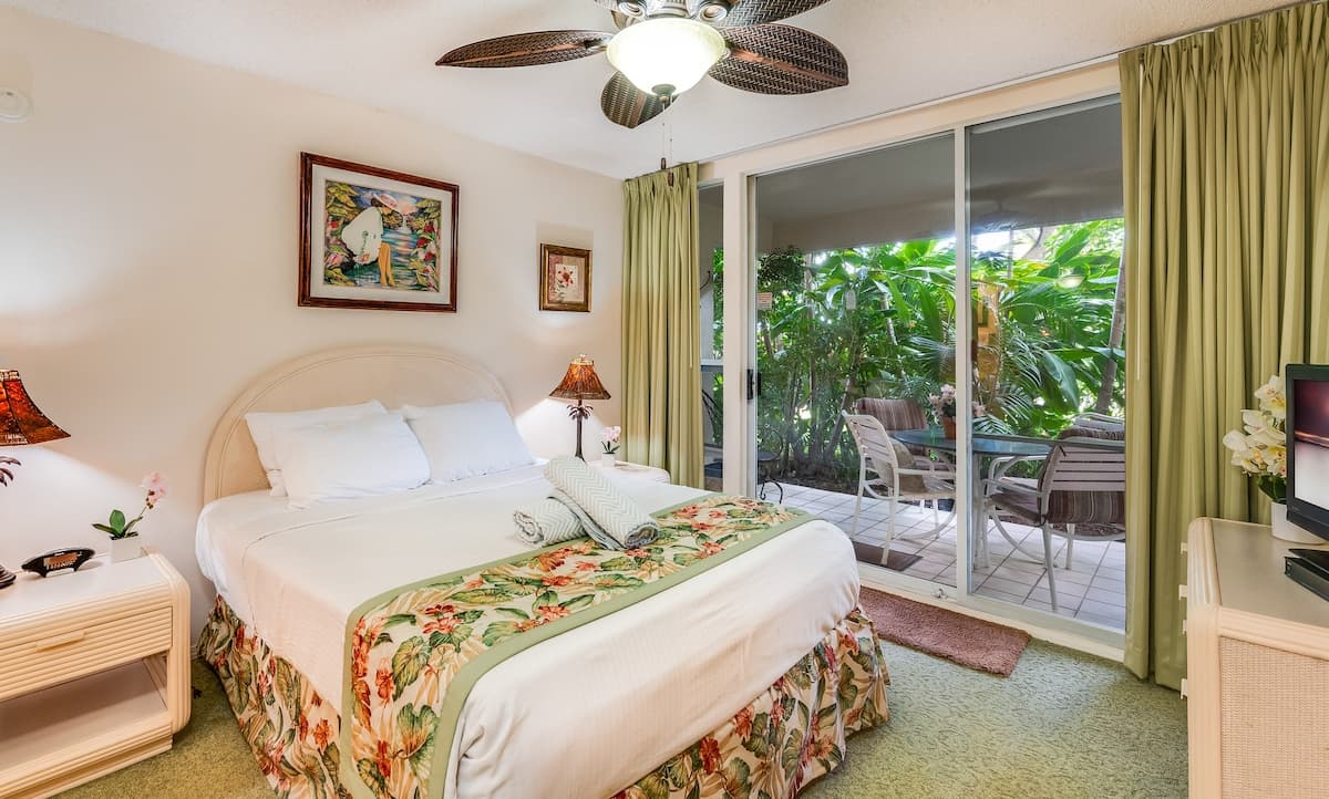Condo in Kihei · ★4.5 · 1 bedroom · 2 beds · 1 shared bath - Photo 1