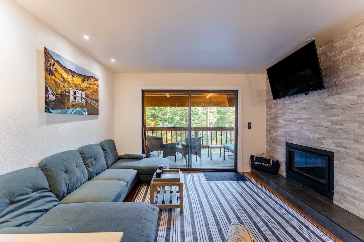 Home in Incline Village · ★4.85 · 4 bedrooms · 6 beds · 4 private baths - Photo 2