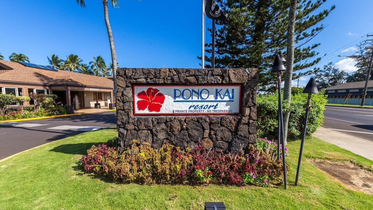 Condo in Kapaa · ★4.86 · 1 bedroom · 1 bed · 1 shared bath - Photo 5