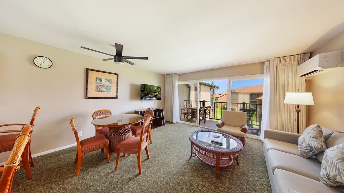 Condo in Kapaa · ★4.69 · 1 bedroom · 2 beds · 1 shared bath - Photo 4