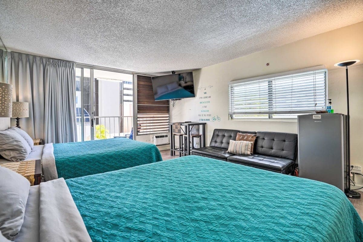 4th floor Marine Surf Studio with 2 queen beds - Photo 2