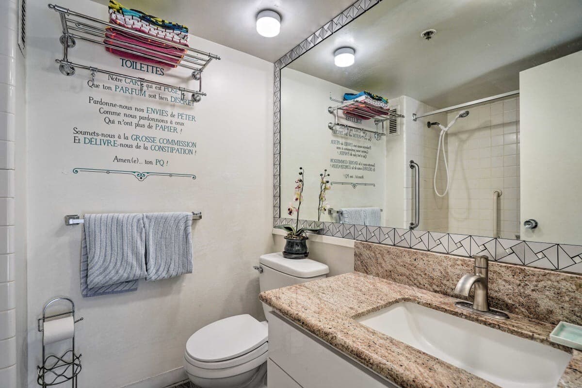 4th floor Marine Surf Studio with 2 queen beds - Photo 3