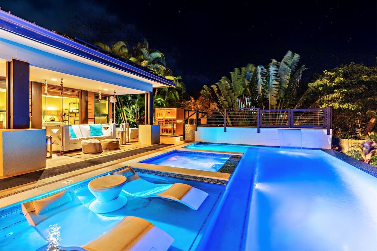 Home in Lahaina · ★4.79 · 3 bedrooms · 8 beds · 2.5 baths - Photo 2